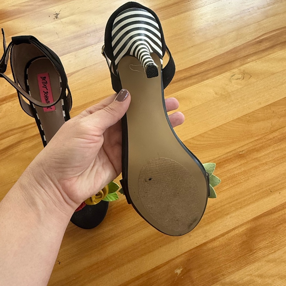 Betsey Johnson Black Heels with Red, Yellow & Purple Floral Accents - Picture 7 of 11